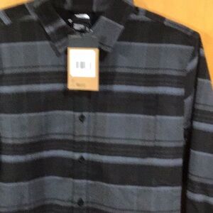 North face, button, front shirt, size medium, slim, fit NWT
